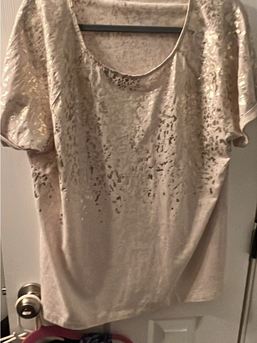 Zenergy by Chico’s Women's Metallic Cream Short Sleeve Scoop Neck Tee Sz3-XL